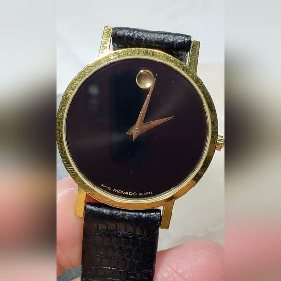 Movado 87-45-882, Museum dial w/original leather strap and clasp. - Picture 11 of 11